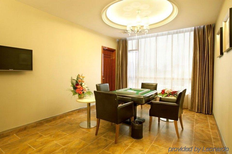 Friend Hotel Shanghai Facilities photo
