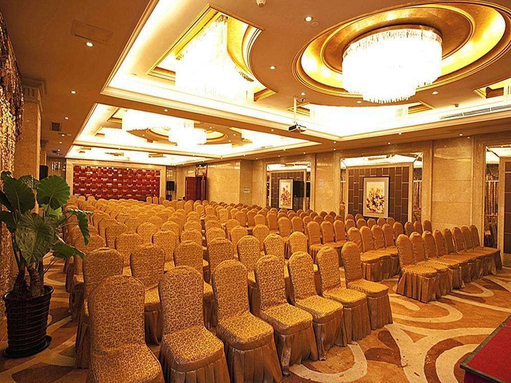 Friend Hotel Shanghai Exterior photo