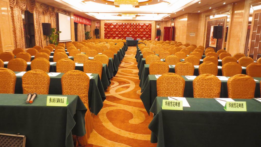 Friend Hotel Shanghai Exterior photo