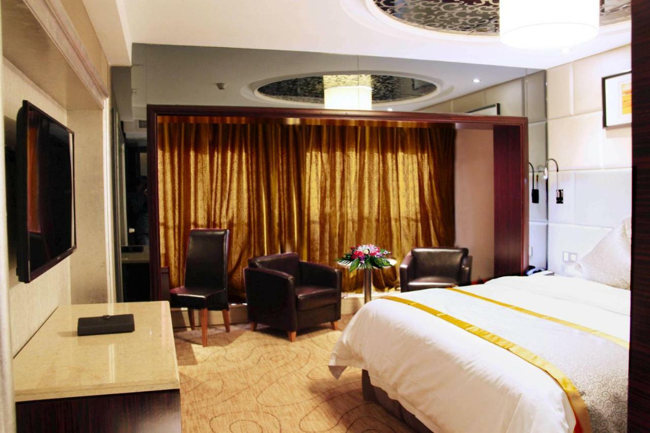Friend Hotel Shanghai Exterior photo