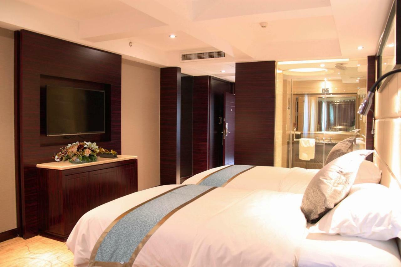 Friend Hotel Shanghai Exterior photo