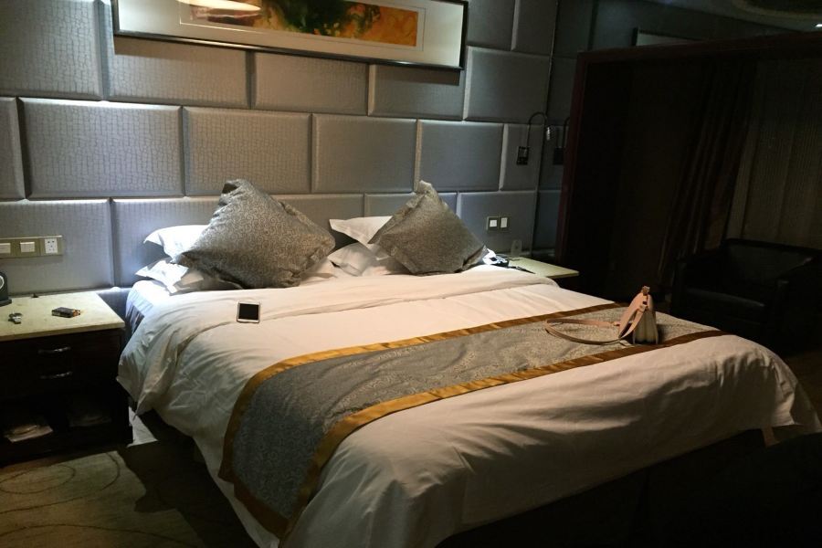 Friend Hotel Shanghai Exterior photo